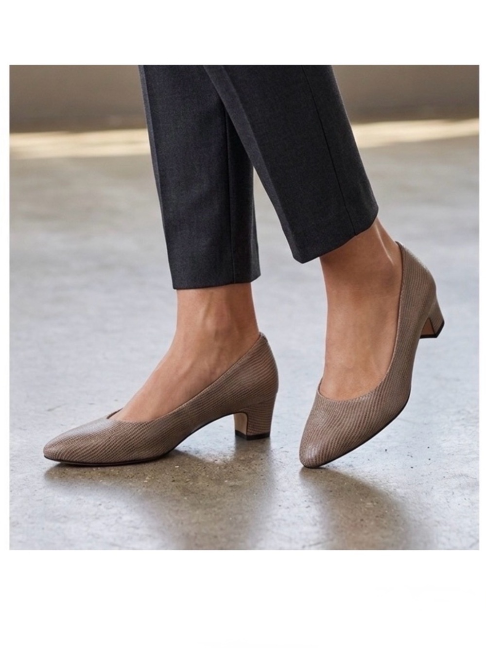VANELi Astyr Taupe Miniliz Print Taupe Leather Slip On Low Heel Pump Size 9.5